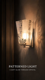 Patterned light feature