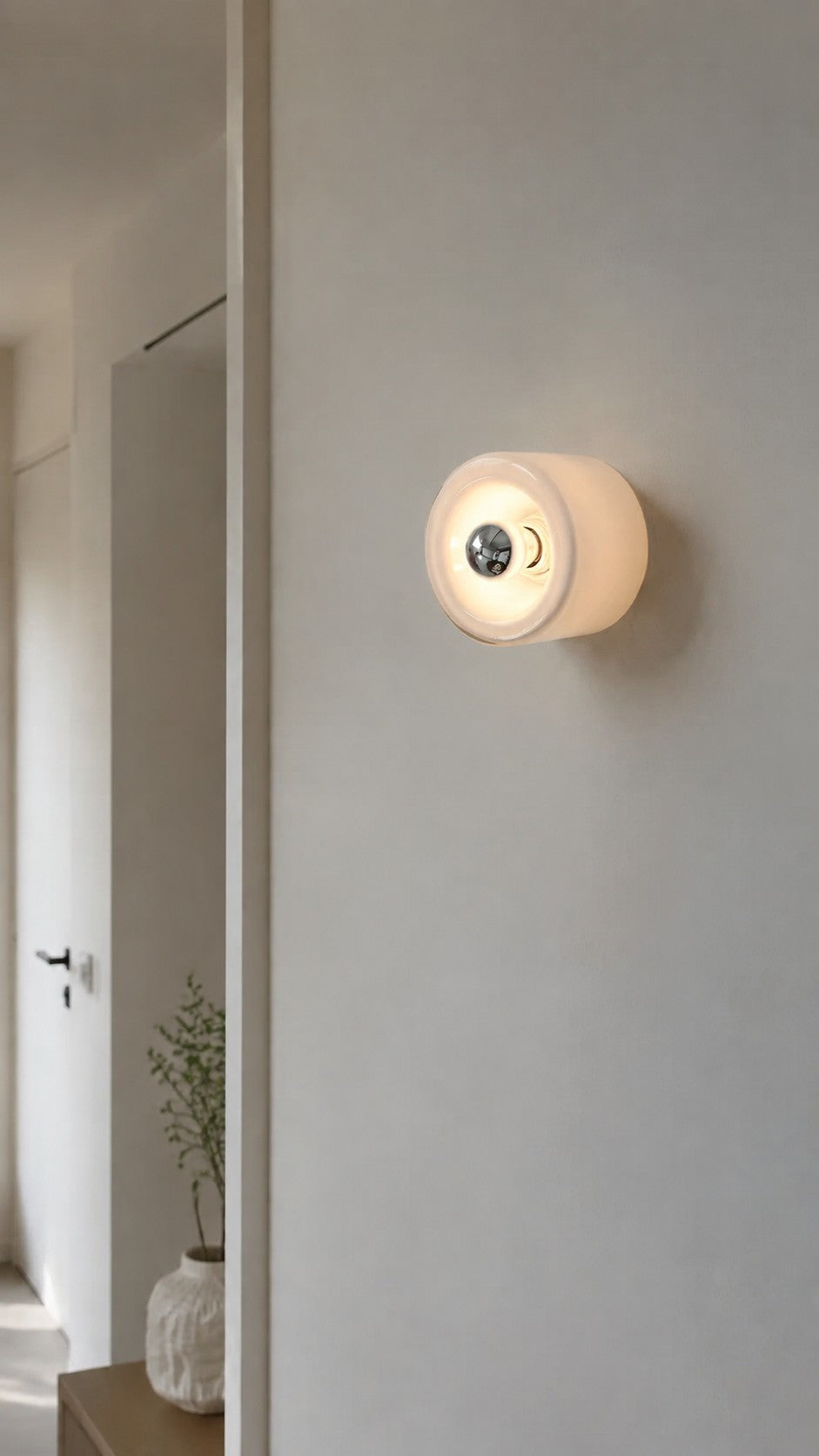 Daylight wall scene