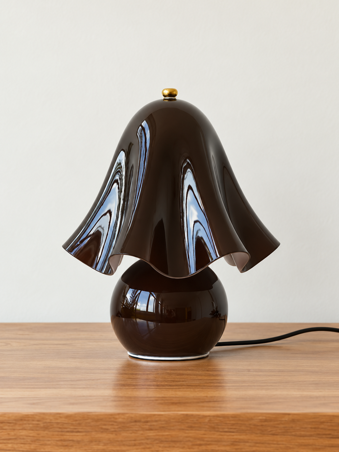 Coffee draped glass table lamp, without beads