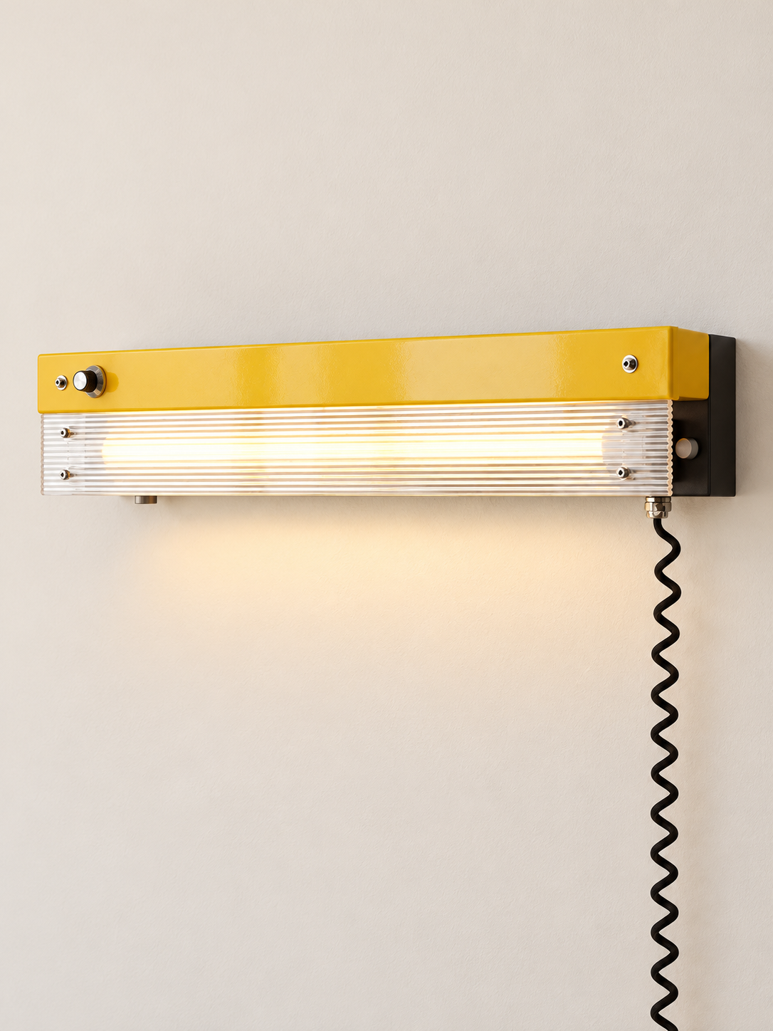 Retro linear LED wall light Yellow / Ribbed Acrylic / 60 cm / Plug-in