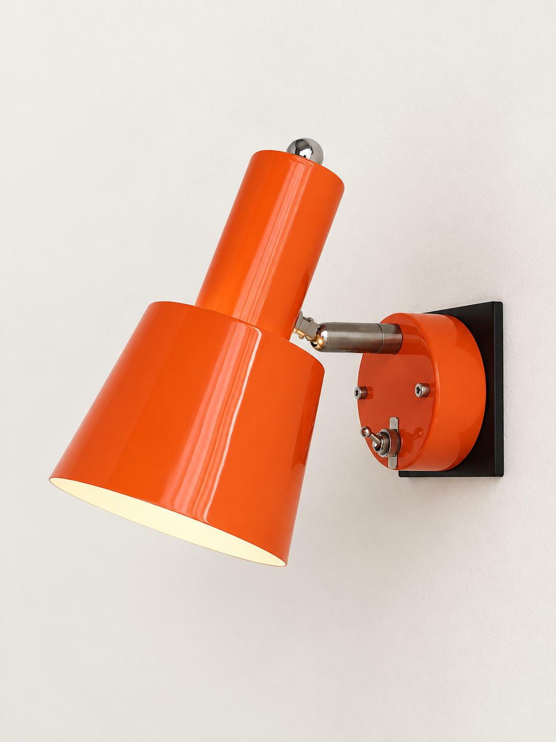 Adjustable Cone Shade Wall Spotlight product detail, lamp off