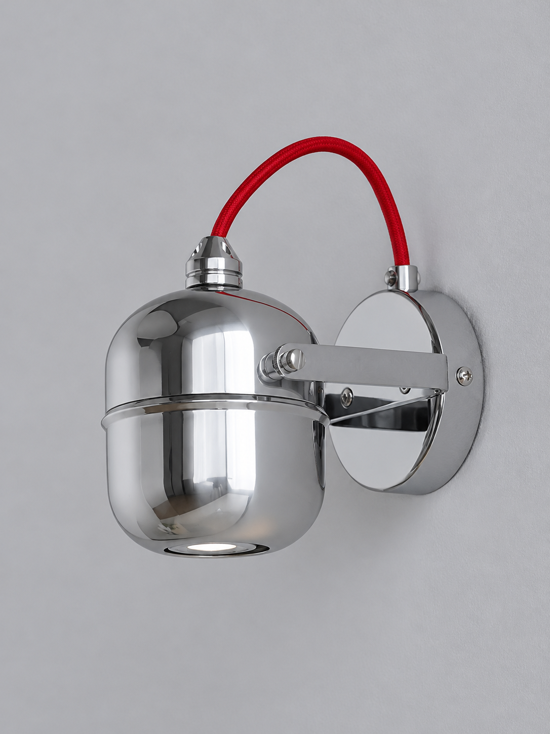 Chrome Capsule Wall Spotlight product detail, lamp off