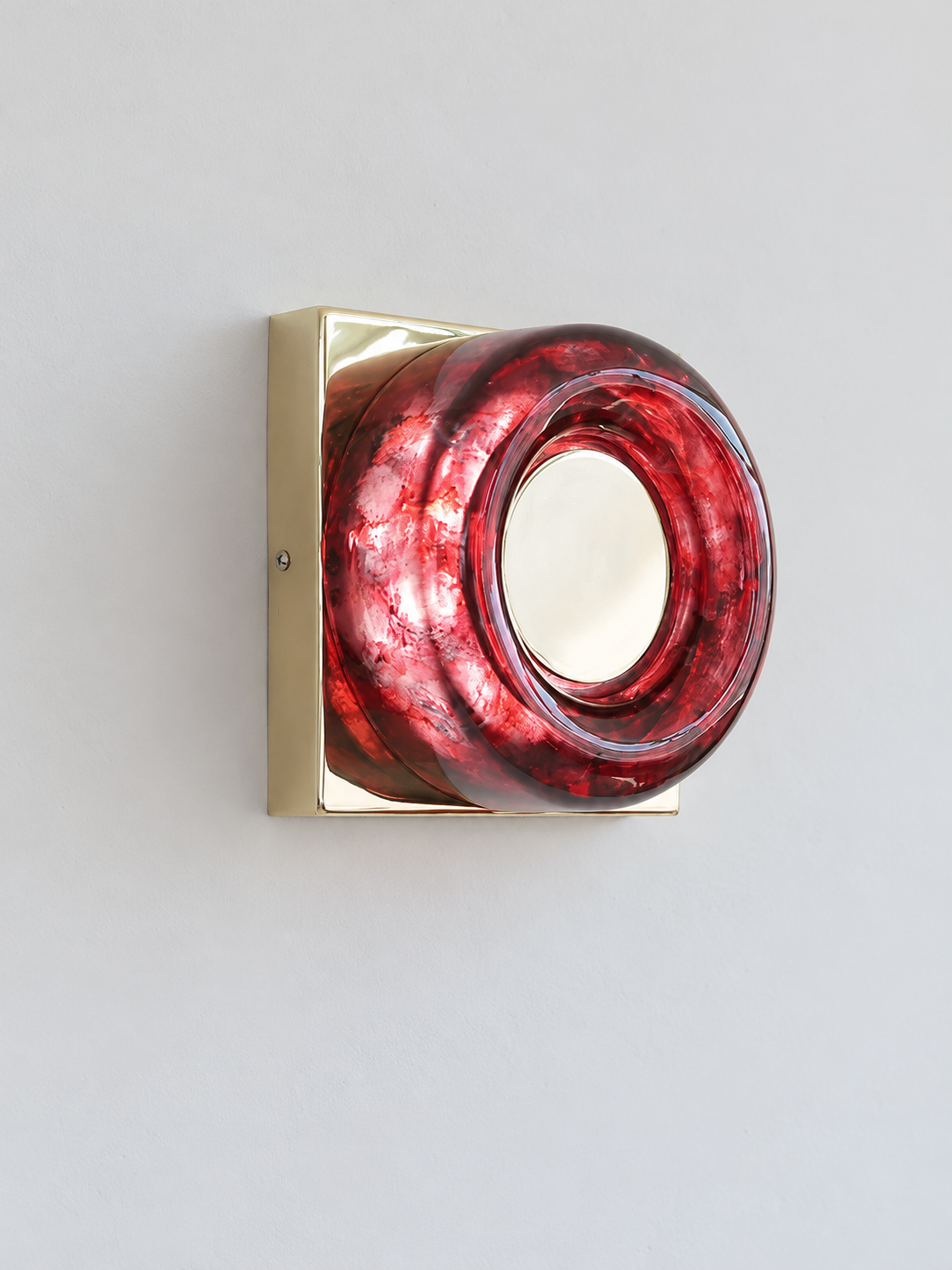 Red resin wall light round gold
