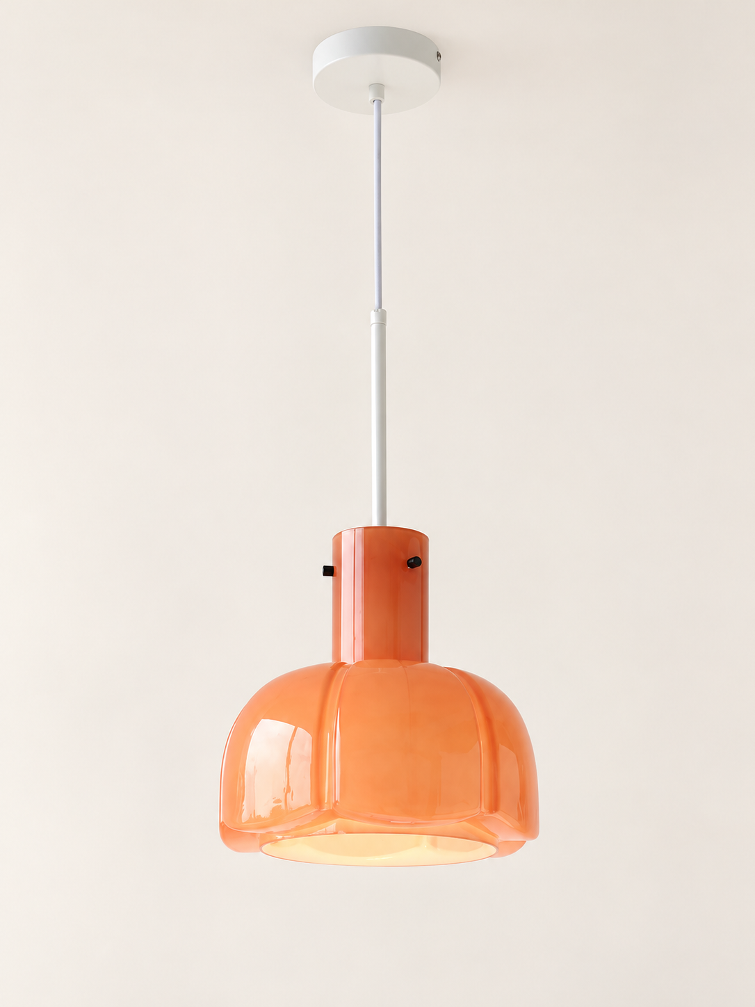 Scalloped glass pendant, configuration 5