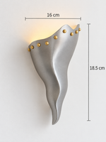 Wavy Metal Shield wall sconce dimensions in centimeters