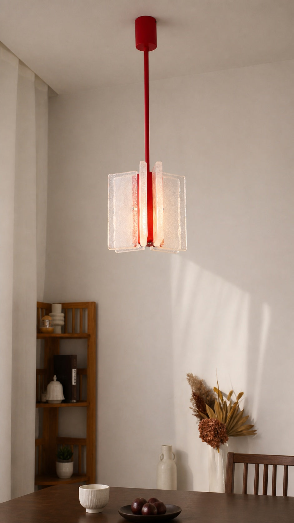 Prismelle Pendant source-faithful hero